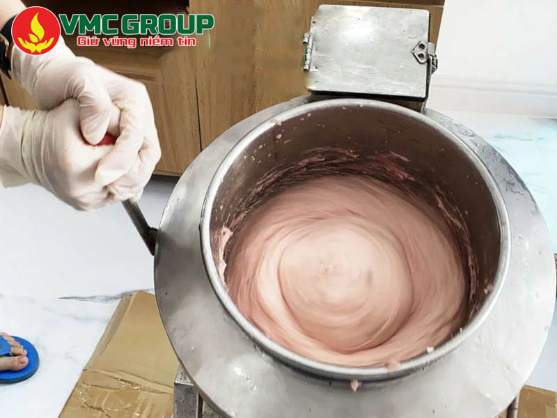 Các lưu ý quan trọng khi làm giò heo độn gà