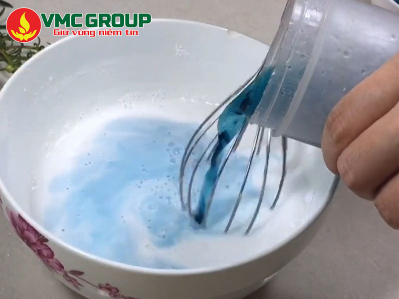 Cách pha màu làm bánh đẹp