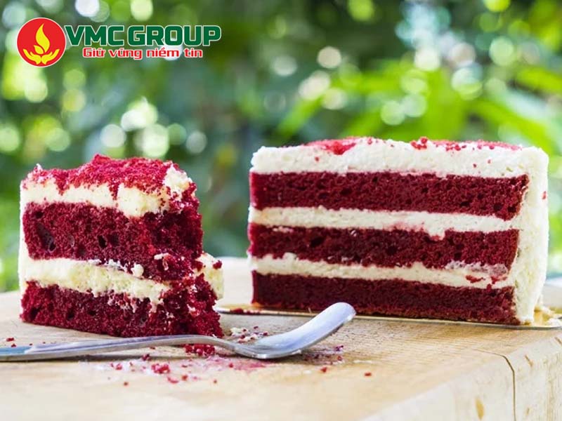 Red Velvet vì sao có màu đỏ đặc trưng?